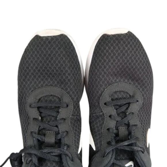 Nike Shoes Womens 9 Athletic Trainers Tanjun Sneakers Black White Casual Active - Picture 11 of 13